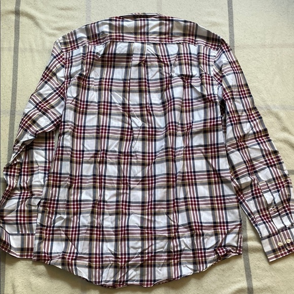 Tommy Hilfiger Classic Fit Red and White Plaid Men's Plaid Shirt Size Large - Picture 12 of 12